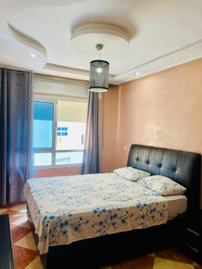 Maison de luxury Pour les clients qui me demandent si je serai présent, oui, nous sommes toujours là pour vous
